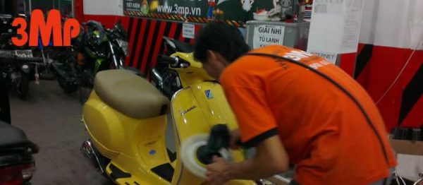 Vì sao cần phủ nano cho xe máy? 3 Phủ nano xe máy